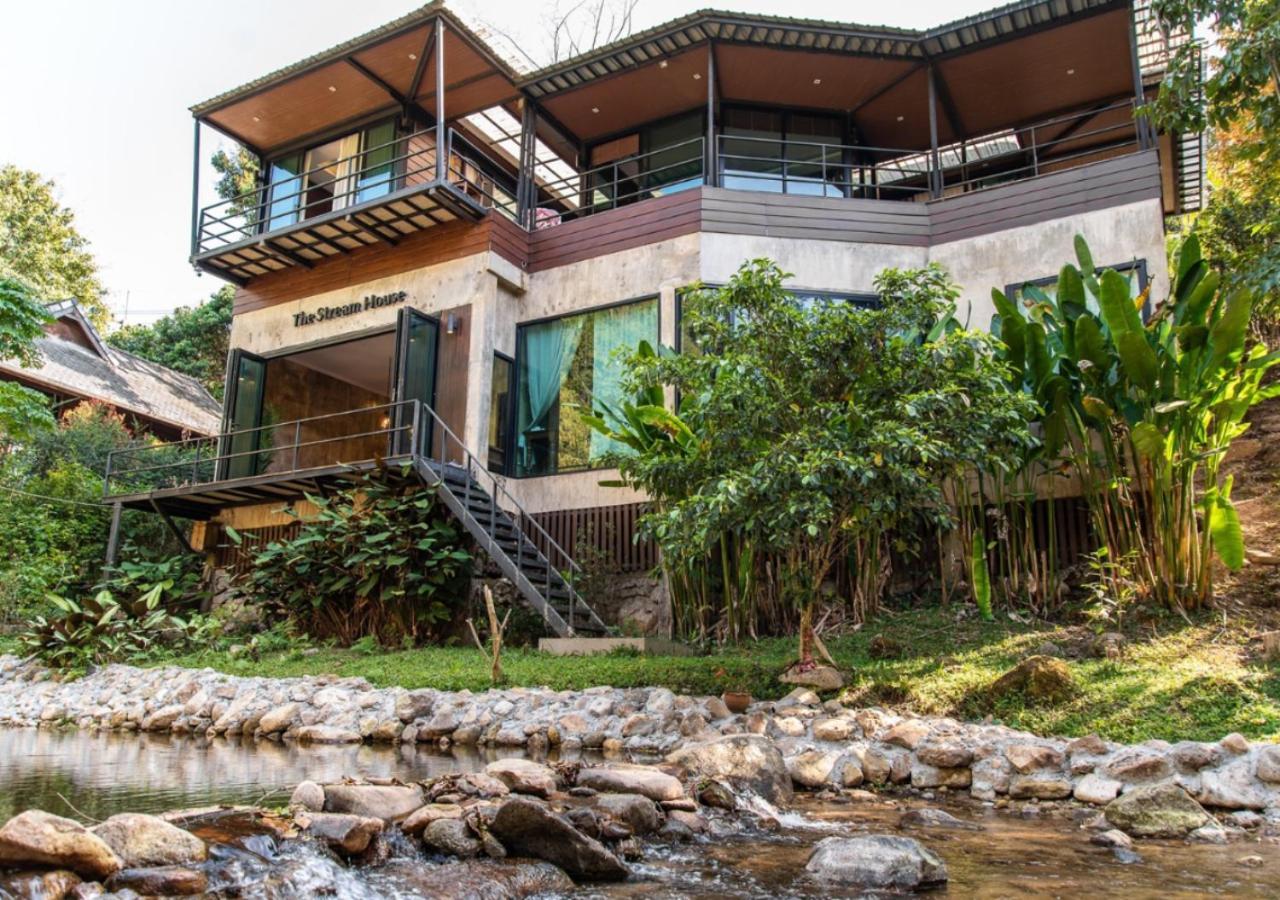 Holiday home The Stream House