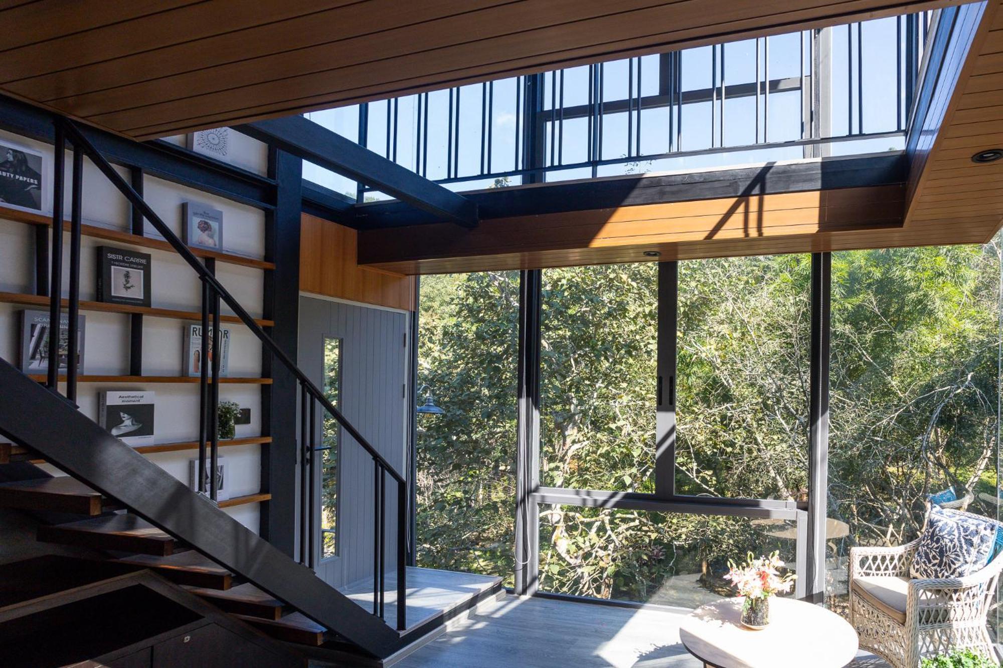 The Stream House *